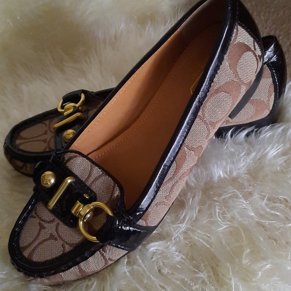 COACH ELKIE LOAFERS - Picture 9 of 11